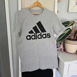 Grey Adidas Amplifier Logo T-Shirt – Men’s Size Small, Athletic Graphic Tee